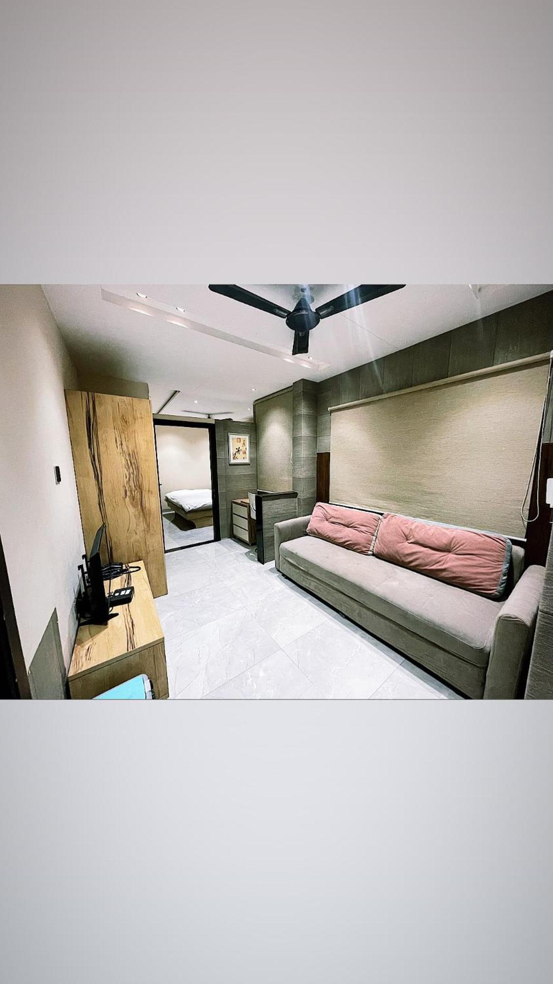 Stayez Studio Apartments Индор Екстериор снимка