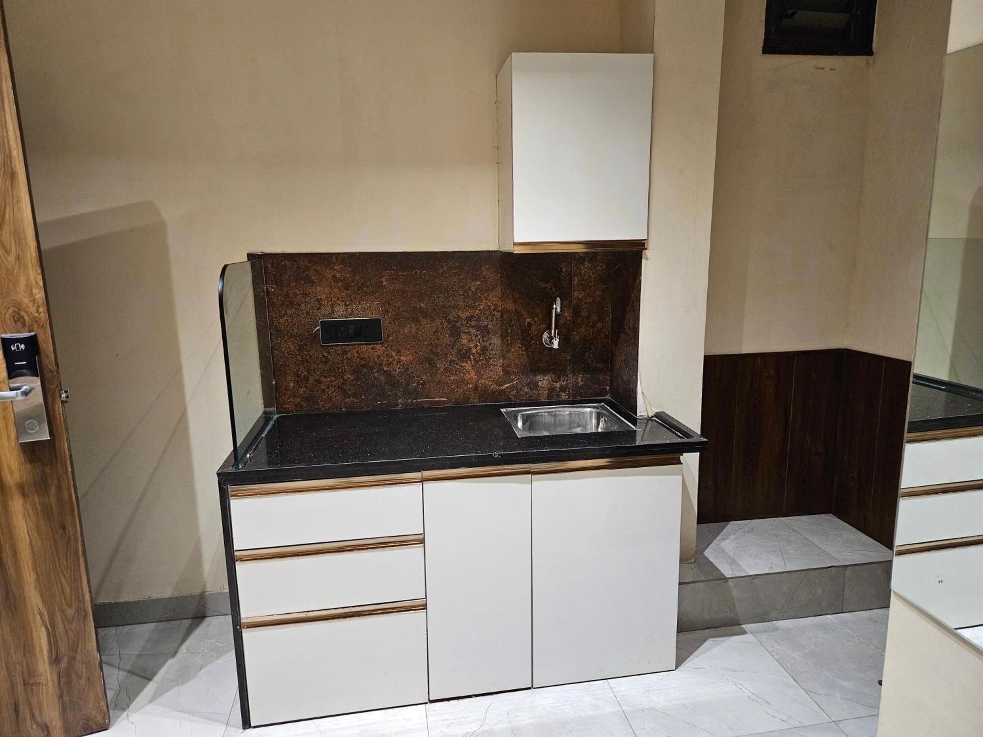 Stayez Studio Apartments Индор Екстериор снимка