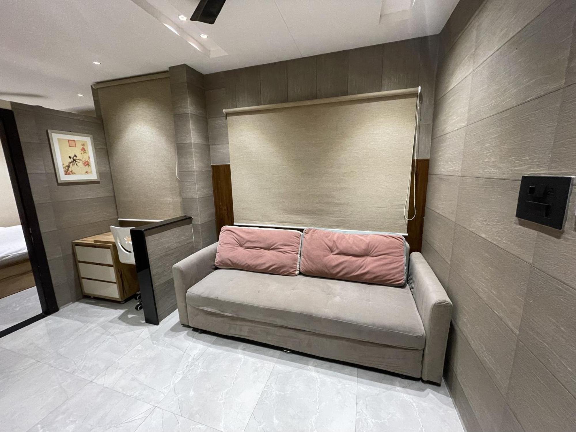 Stayez Studio Apartments Индор Екстериор снимка