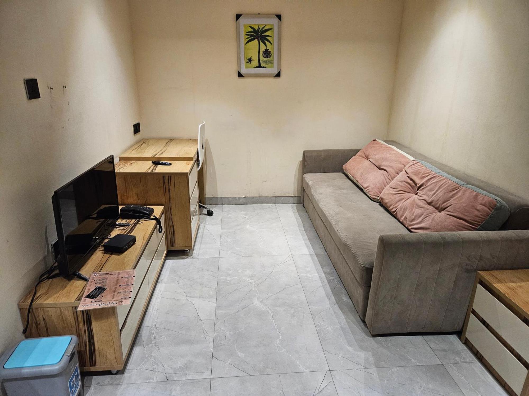 Stayez Studio Apartments Индор Екстериор снимка