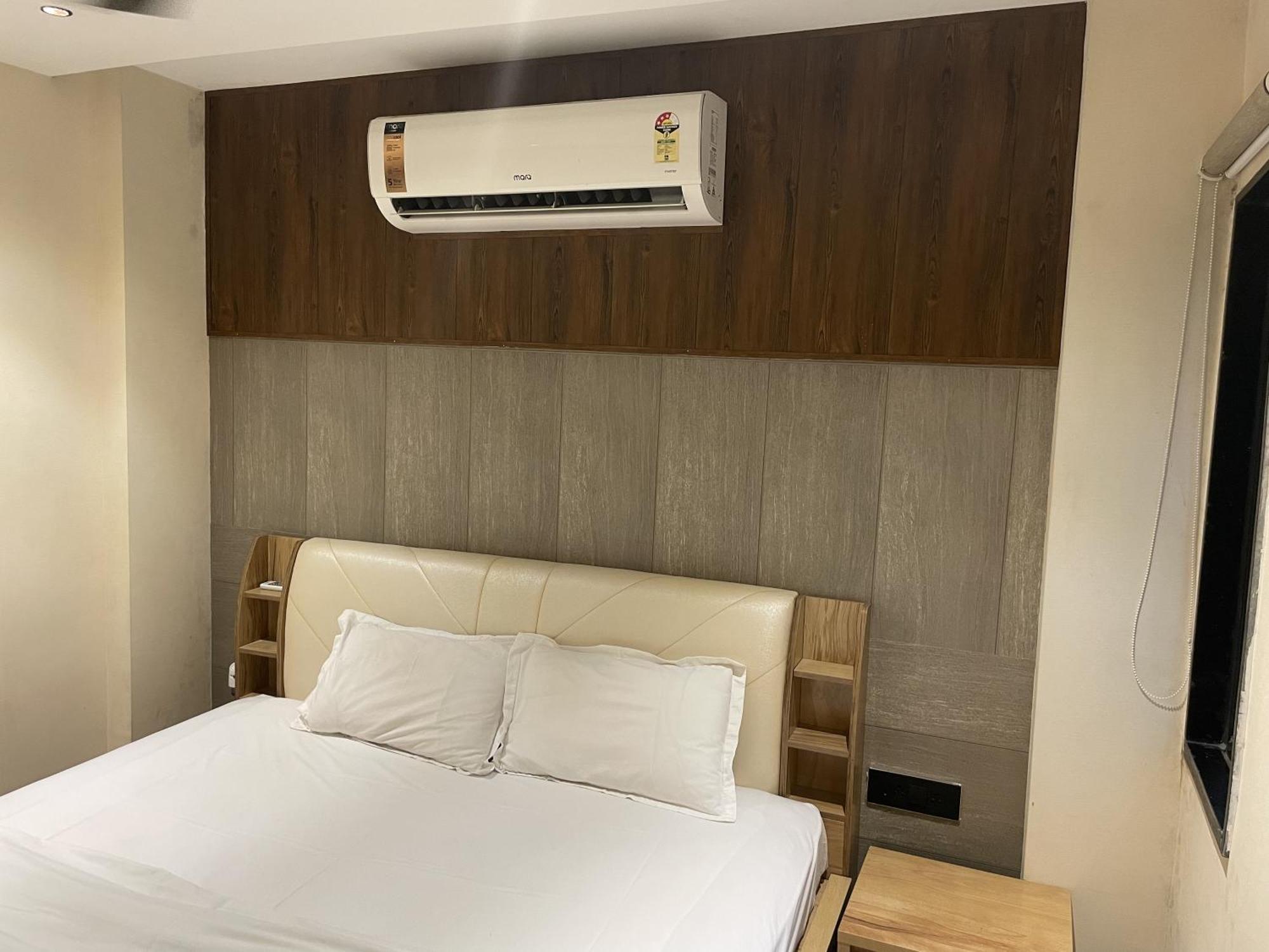 Stayez Studio Apartments Индор Екстериор снимка